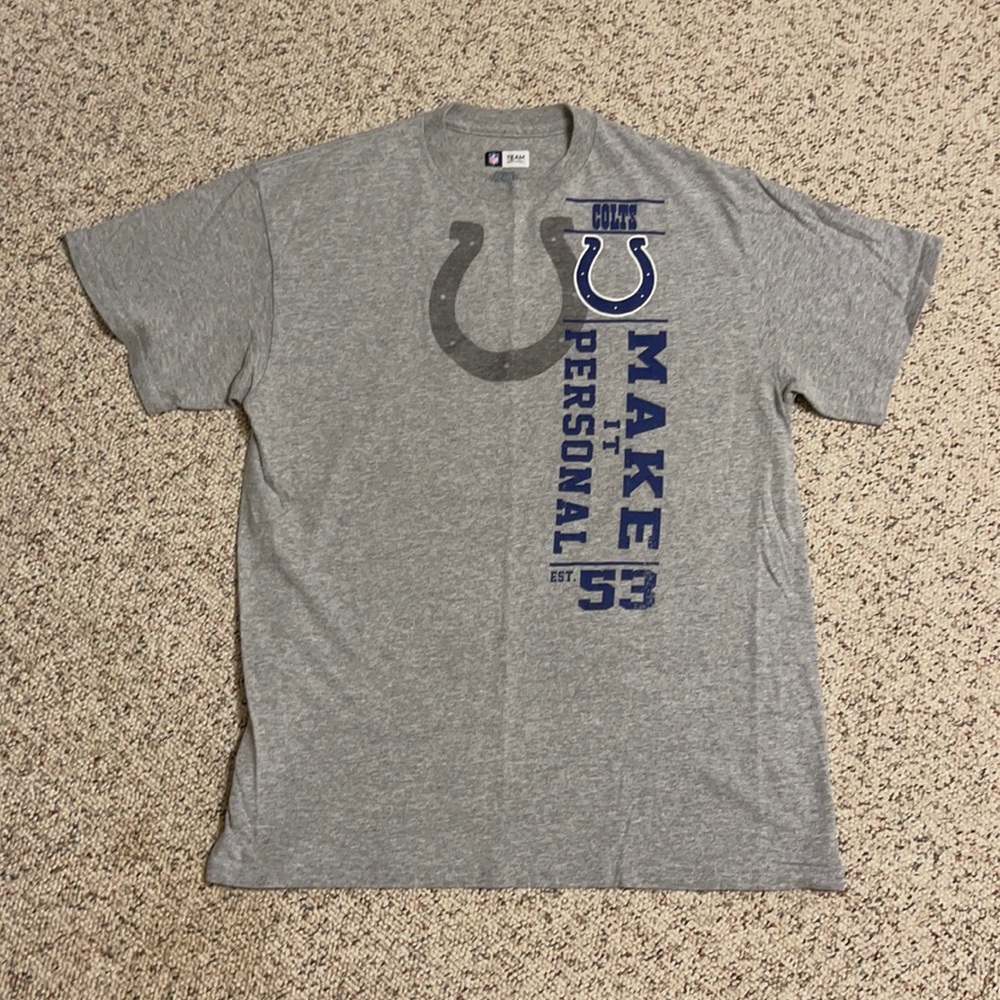 Indianapolis Colts T-shirt. Men’s large